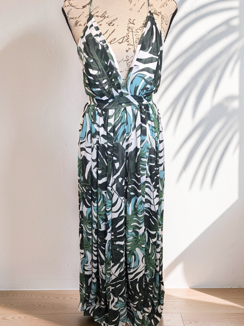 Meghan LA Tropical Green Palm Print Halter Maxi Dress NWT Size S